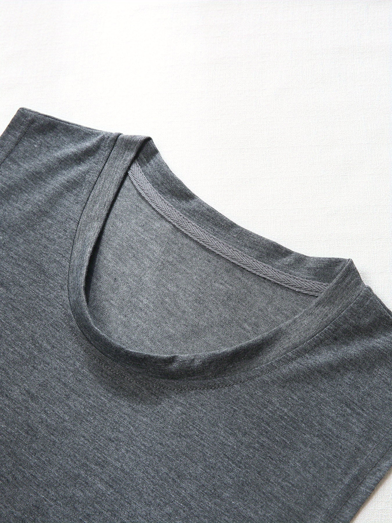 Débardeur de sport d'été pour homme, coupe ajustée, en polyester et élasthanne, sans manches, col ras du cou, séchage rapide, respirant.