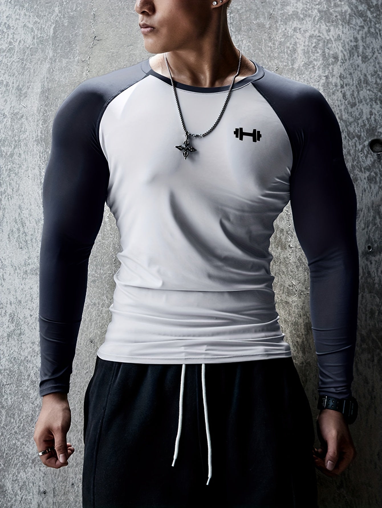 T-shirt athlétique de couleurs pour homme, coupe ajustée, respirant et compressif, haut confortable pour le sport d'été